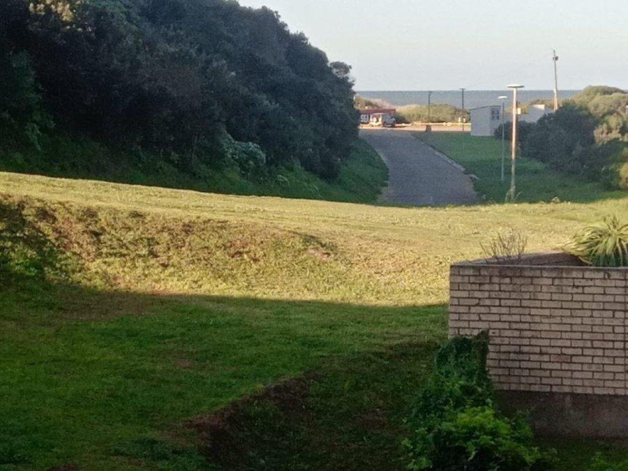 4 Bedroom Property for Sale in Paradise Beach Eastern Cape